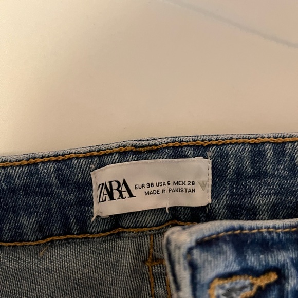 Zara Straight Leg Jeans - Picture 1 of 2